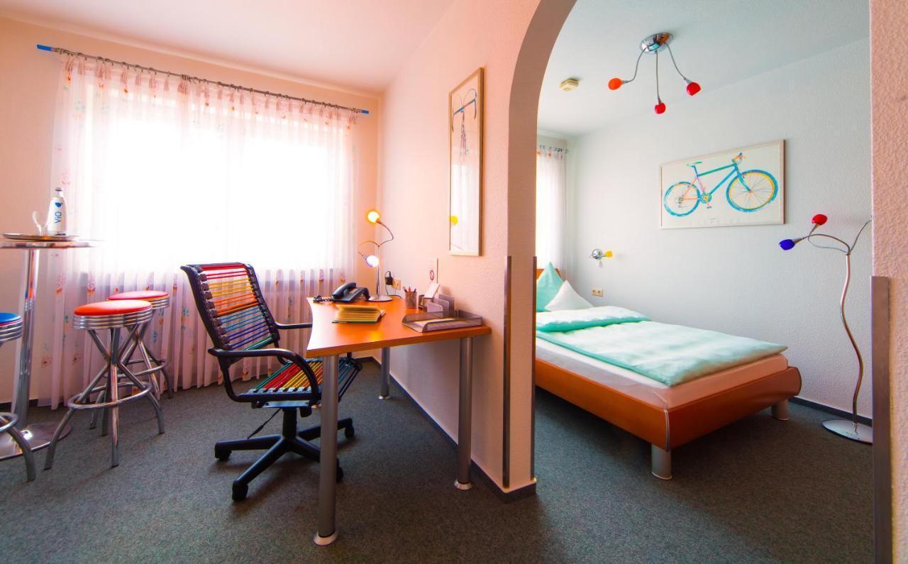 Ambient Hotel Am Europakanal Фюрт Экстерьер фото