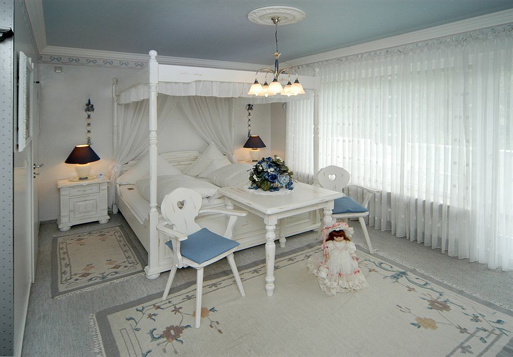 Ambient Hotel Am Europakanal Фюрт Экстерьер фото